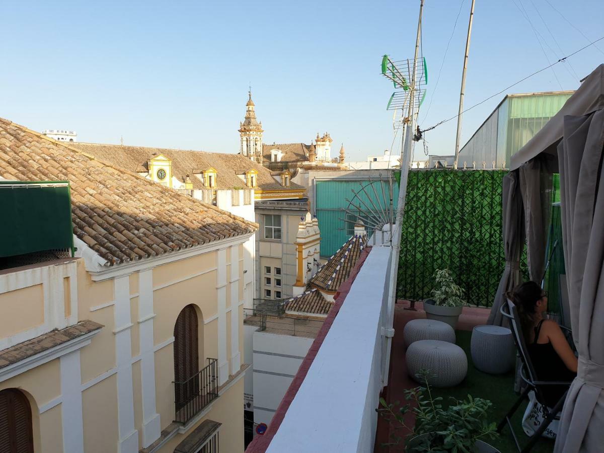 La Maestranza Apartment Rooms Seville Exterior photo