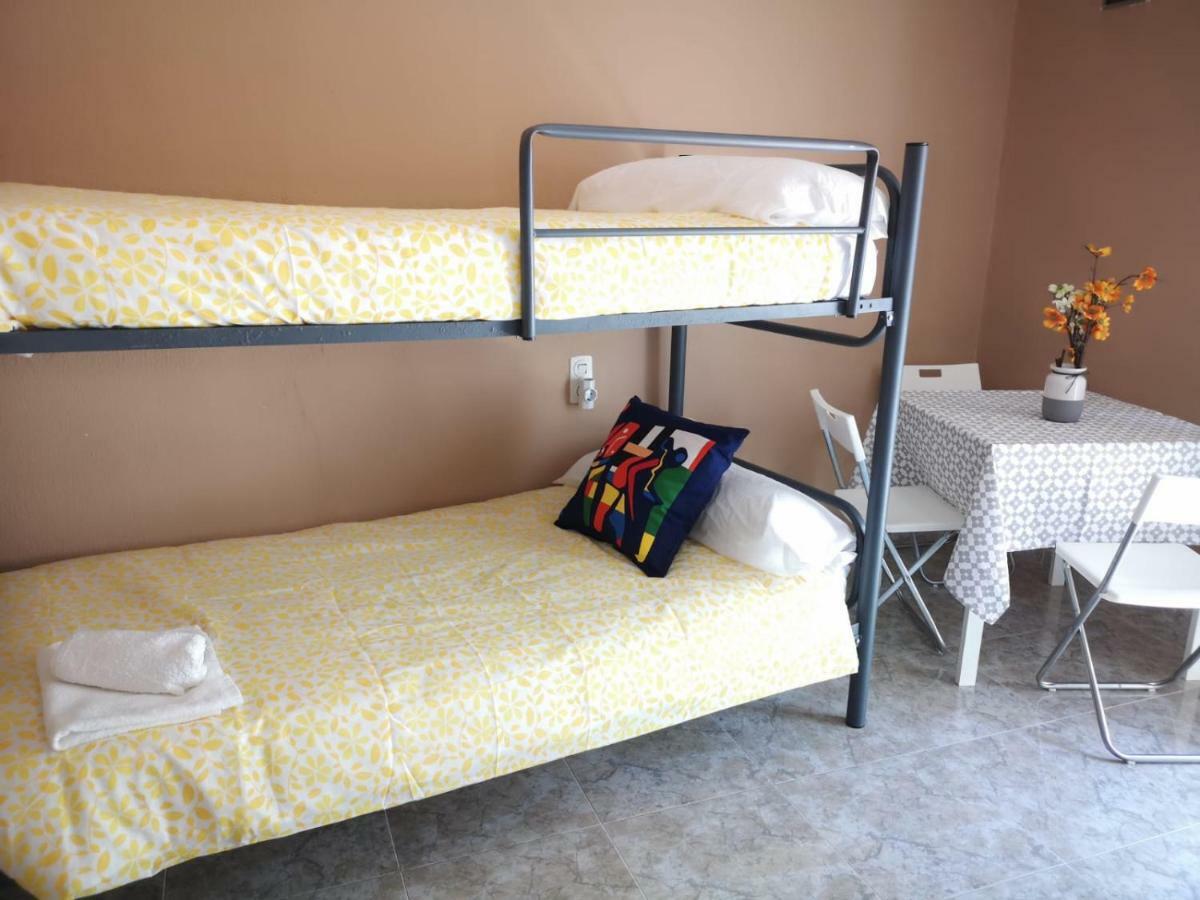 La Maestranza Apartment Rooms Seville Exterior photo